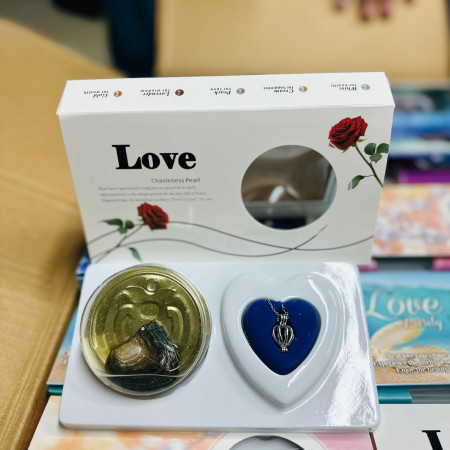 Love Pearl Necklace Box